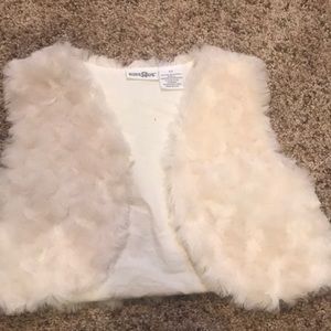 Faux fur girls vest 2T